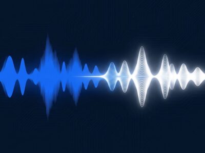 Visualization of two simultaneous audio streams representing GPT-Live-1 full-duplex voice architecture
